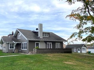 609 7th St, Corning, IA 50841