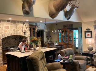 1007 E Centennial Ave, Carthage, MO 64836