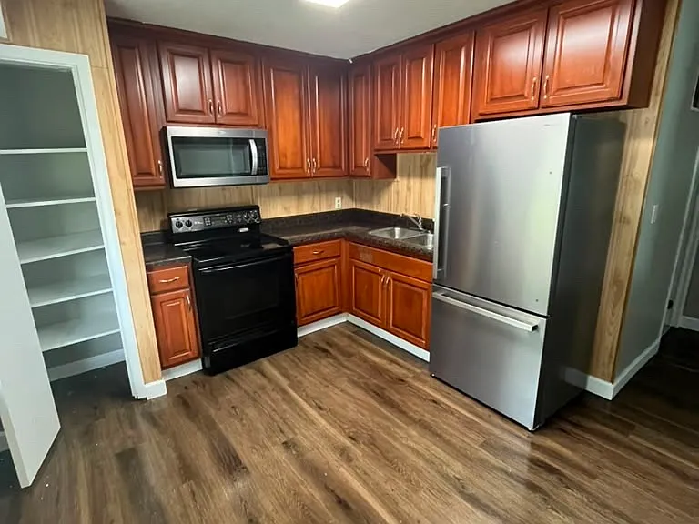 3277 Dove Dr — Photo 2