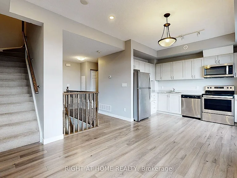 630 Rogers Rd #14 — Photo 10