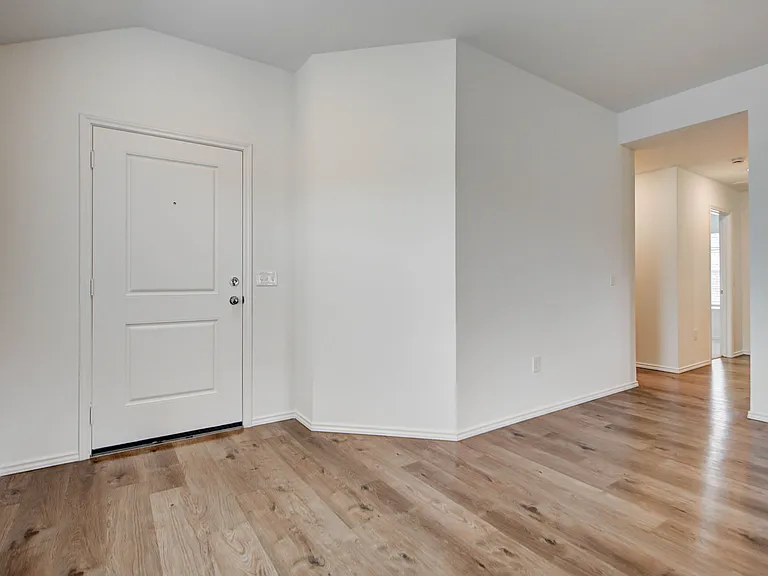 6100 Western Redbud Trl — Photo 35