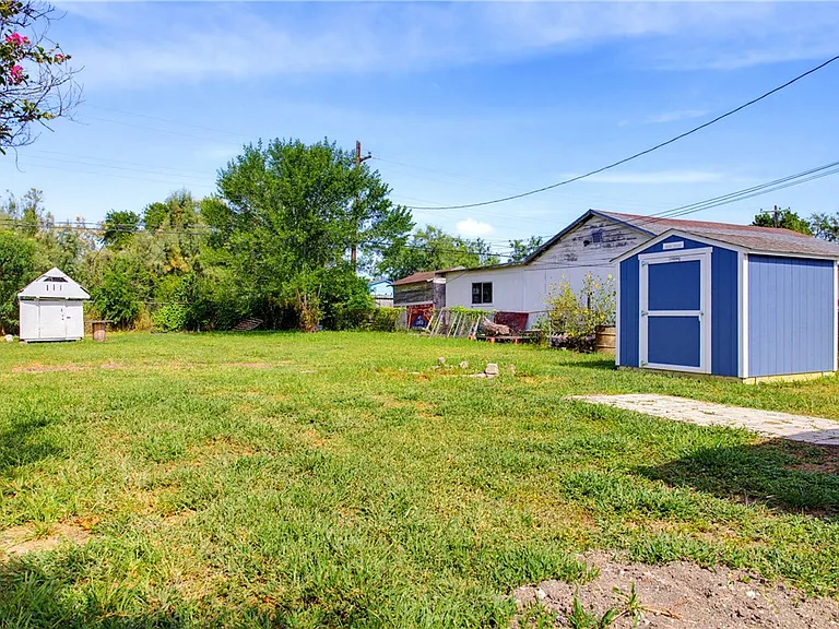 4214 Barrera Dr — Photo 14