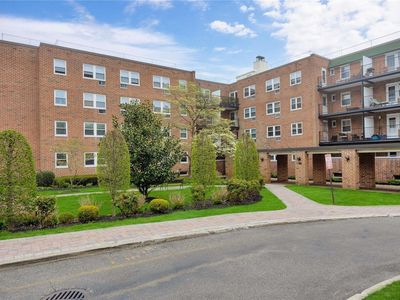 32 Pearsall Avenue #4E, Glen Cove, NY, 11542