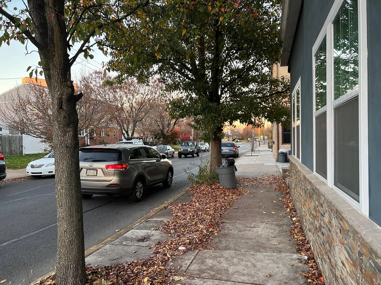 1 bed, 890 sqft, $1,450 — Photo 2