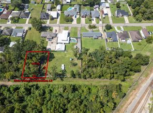 441 River Oaks Dr, Destrehan, LA 70047