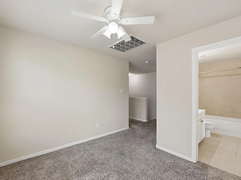 5227 Brinkman Ct — Photo 23