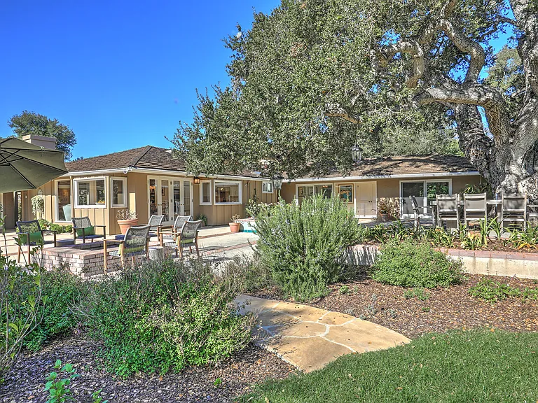 1694 San Leandro Ln — Photo 30