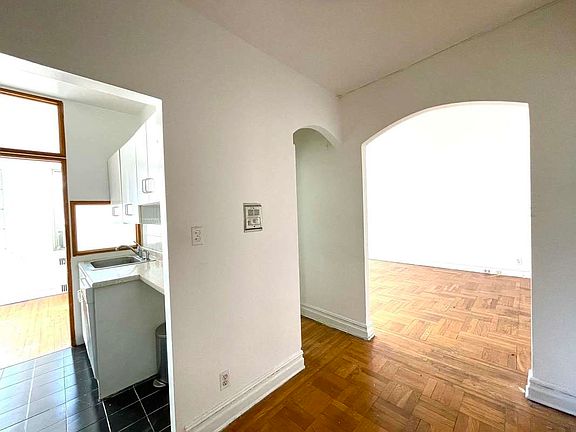 5th image of 140 8th Ave APT 3C