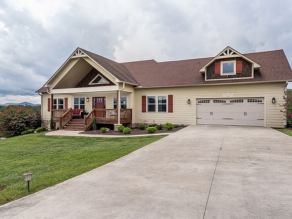 3rd image of 62 Bonney Ridge Rd