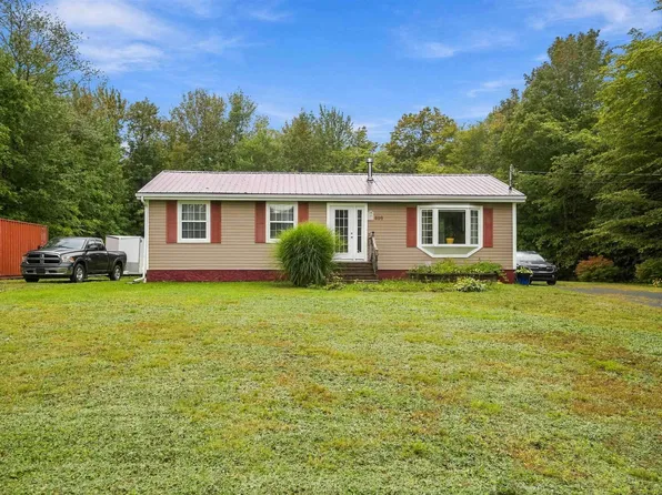 809 Cleveland Rd, Windermere, NS B0P 1E0