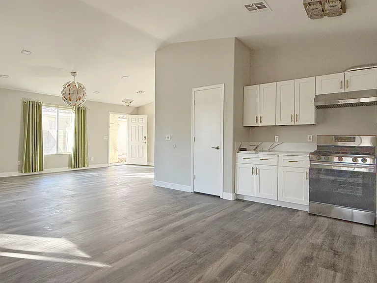 9362 Santa Fe Rose St — Photo 11