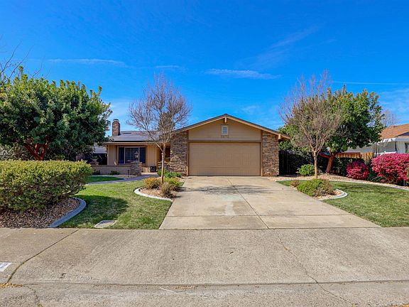 3rd image of 2672 Summerfield Dr