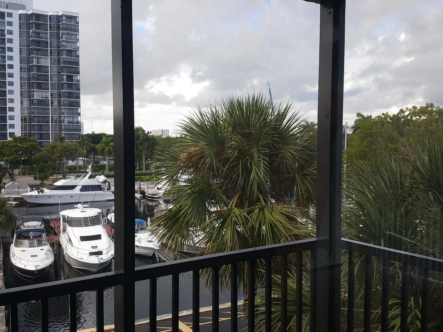 2 bed, 994 sqft, $2,500 — Photo 2