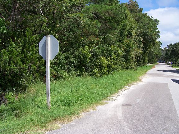 4th image of 117 SE 44 Street