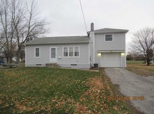 304 S Elm St, Stanwood, IA 52337