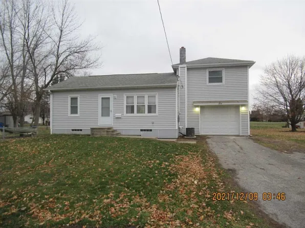 304 S Elm St, Stanwood, IA 52337