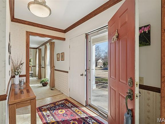 3rd image of 1529 Woodroyal East Dr
