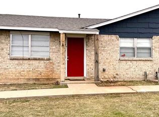 10 SW 69th St, Lawton, OK 73505