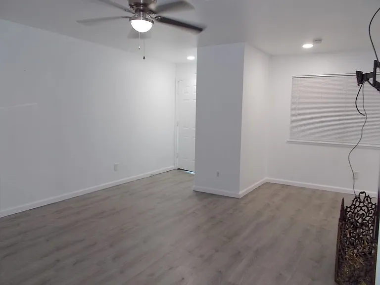 6208 Ilanos Ln — Photo 6