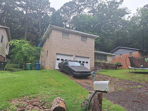 2nd image of 1004 Patton Pl
