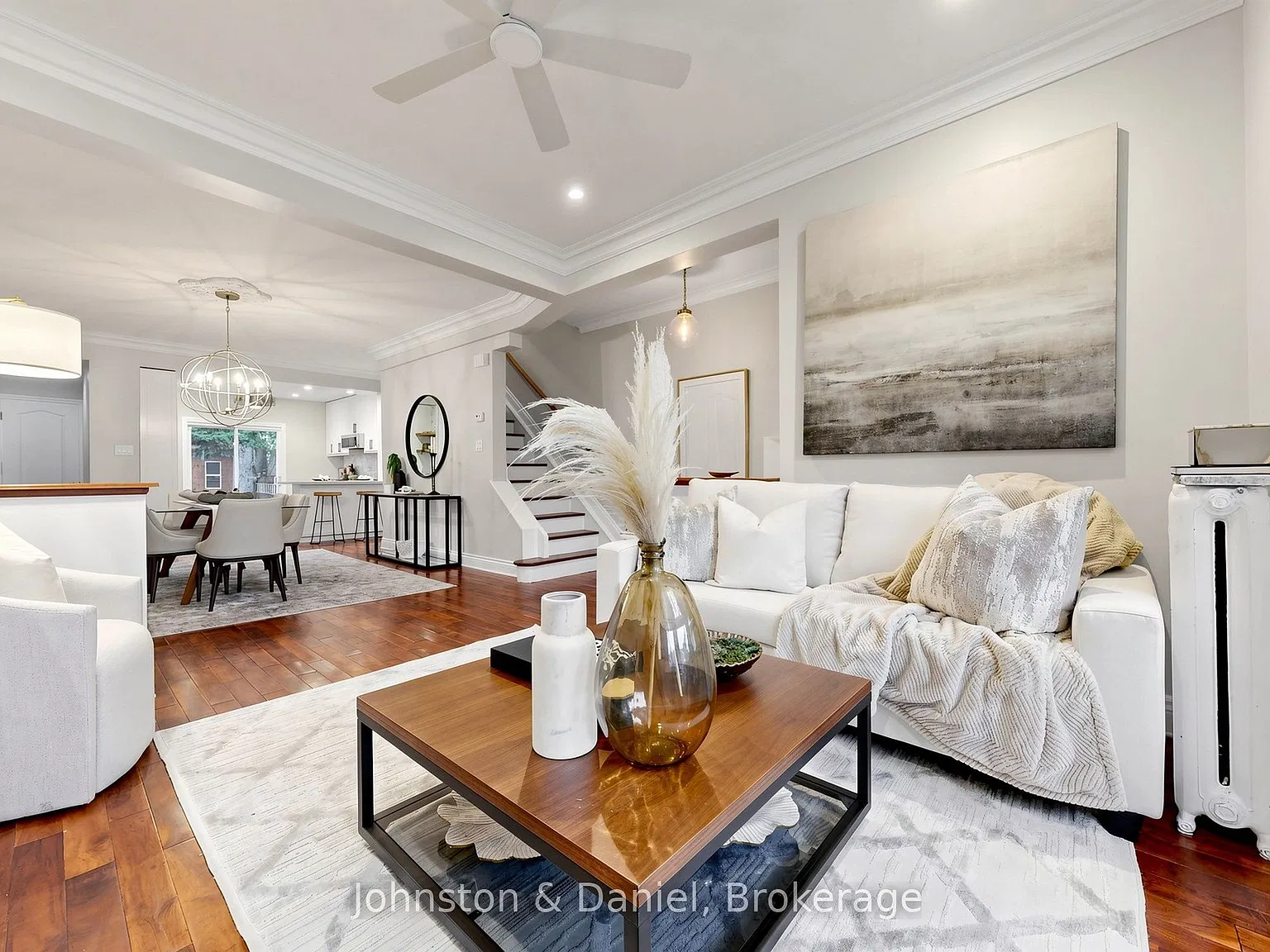 4 bed, $5,000 — Photo 1