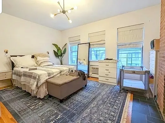 Rented by Manhattan Spaces | media 23