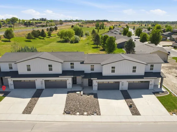 809 Fountain Blvd, Zillah, WA 98953