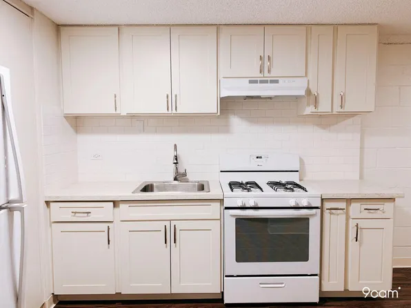 2501 Coyne St APT 502, Honolulu, HI 96826