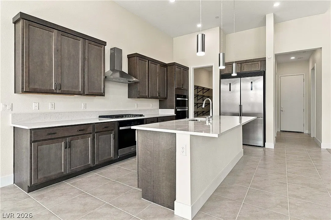 3 bed, 2.5 bath, 2649 sqft, $6,000 — Photo 4