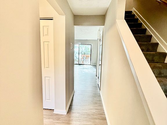 Foyer/entryway