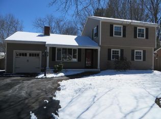 6 Davis Rd, Chelmsford, MA 01824