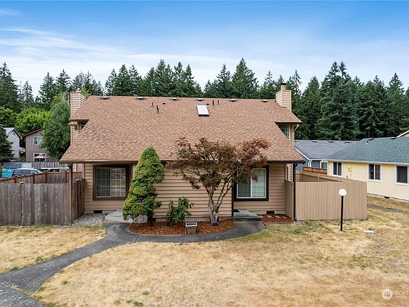 4th image of 650 Malibu Drive SE