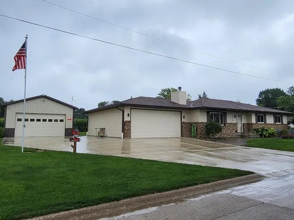 1424 Clinton St, Boone, IA 50036