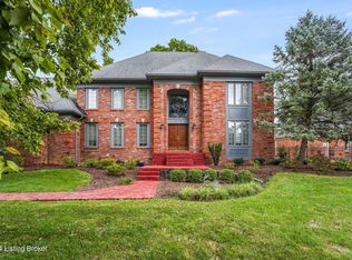 8610 Cheffield Dr, Hurstbourne, KY 40222
