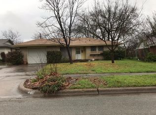 225 Merribrook Trl, Duncanville, TX 75116