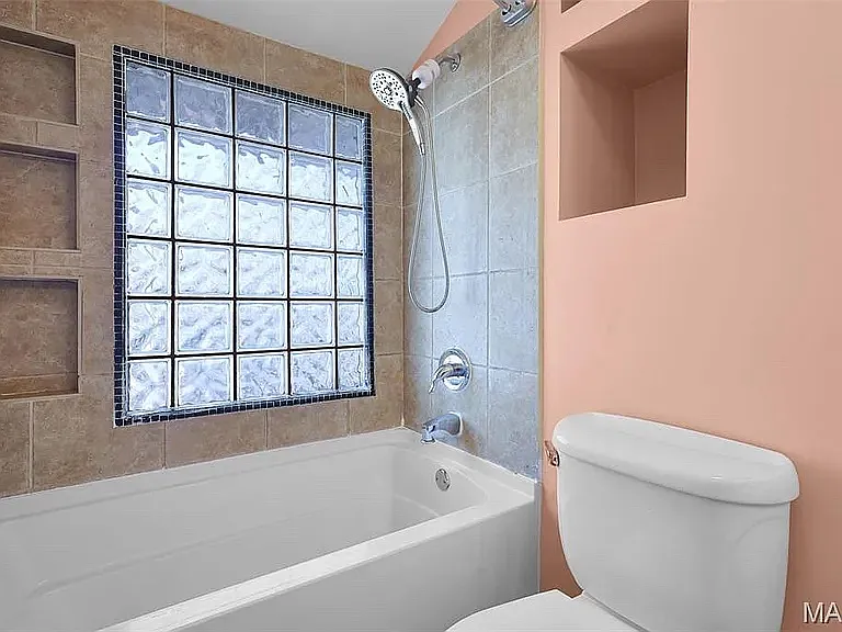 2326 Bellevue Ave — Photo 16
