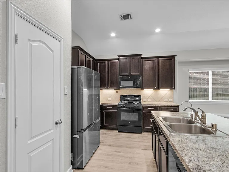 1510 Bella Garden Ct — Photo 5