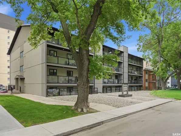 UNIT 403-536 4TH AVENUE N, Saskatoon, SK S7K 2M5