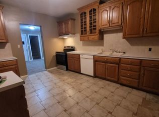 328 E 7th St, Newton, KS 67114