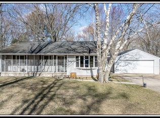 5381 Ann St, Larsen, WI 54947