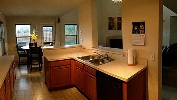 4th image of 100 Waterwood Dr