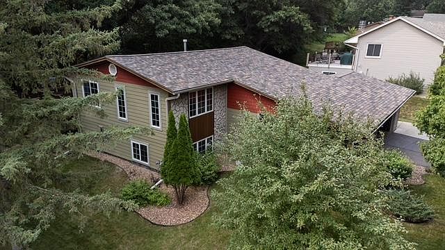 1st image of 13 Woodcrest Dr