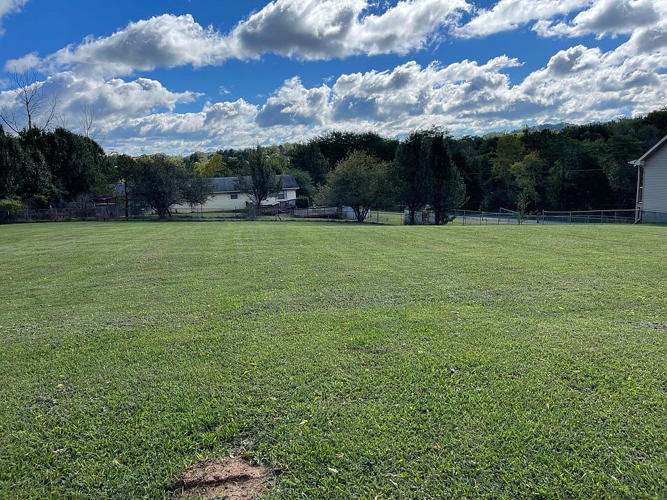 2nd image of Lakeview Estates Rd