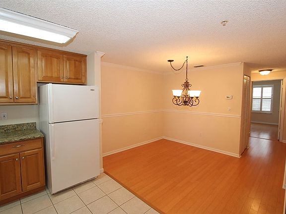 5th image of 2005 Mariposa Vista Ln #3107