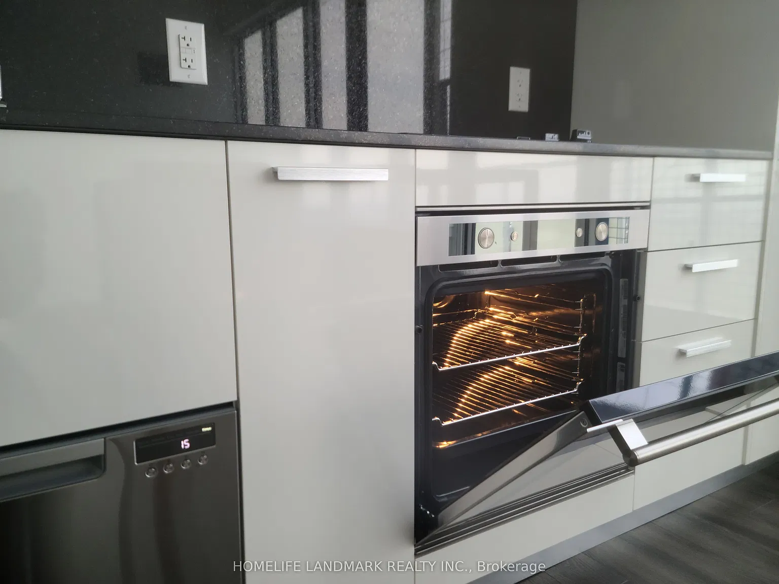 2 bed, $2,850 — Photo 3