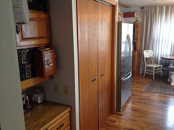 Built in office nook.