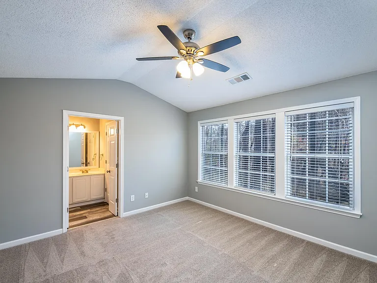 4645 Valais Ct #40 — Photo 11