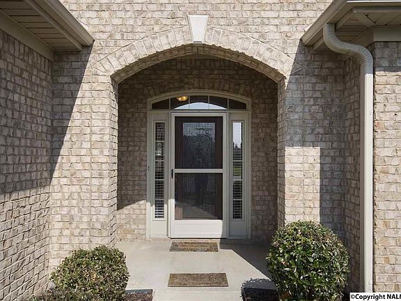4th image of 212 N Mossy Creek Cir NW