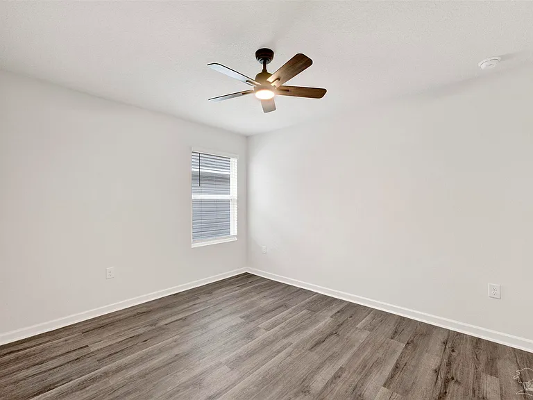6304 Firefly Dr — Photo 13