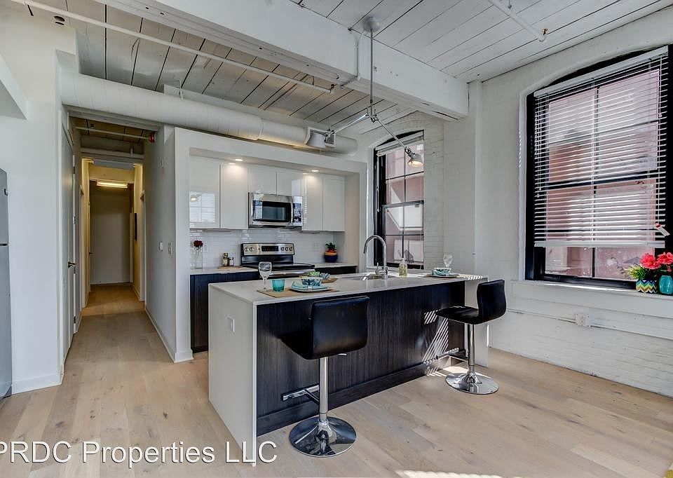2nd image of 430 Fairmount Ave APT 206